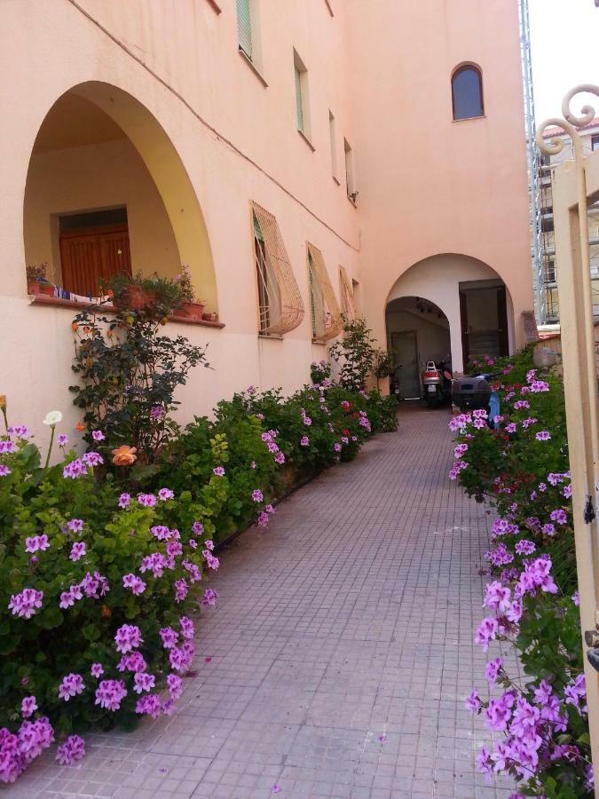 Apartamento La Casa Di Carmen Alguer Exterior foto
